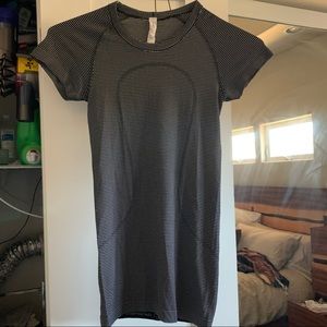 LULULEMON workout shirt